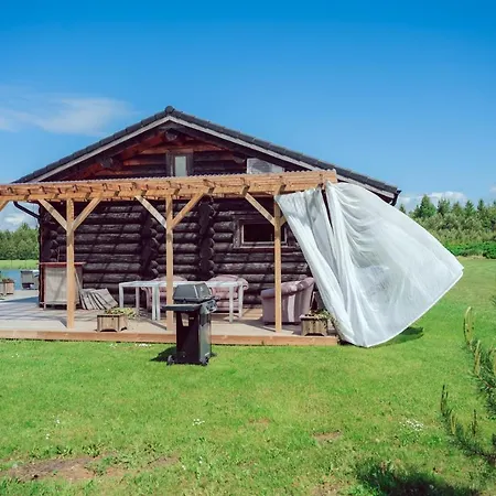 Marguse Metsamajad Ferienhaus *